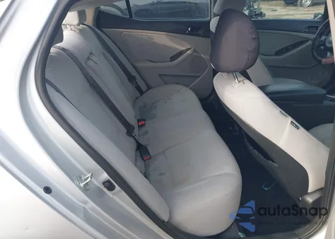 2015 Kia Optima Lx z USA, uszkodzony, nr VIN 5XXGM4A70FG406180